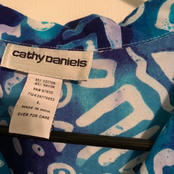 Cathy Daniels Camp Shirt - Picture 3 of 3